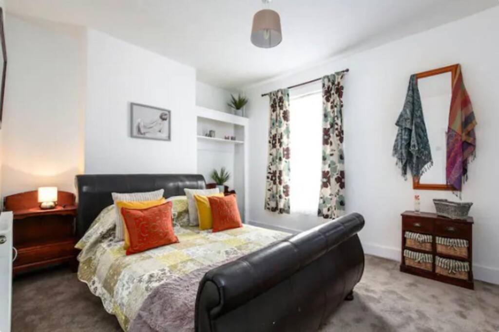 Hywel's Place Liverpool
